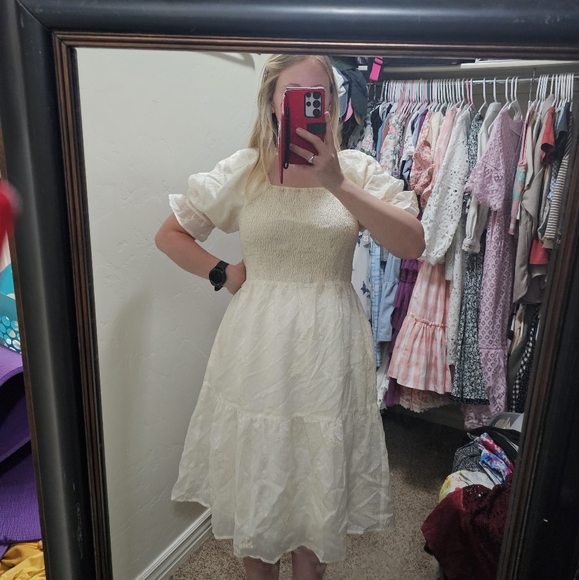 Love, Olive Co Alessandra Dress-Cream - Picture 6 of 8